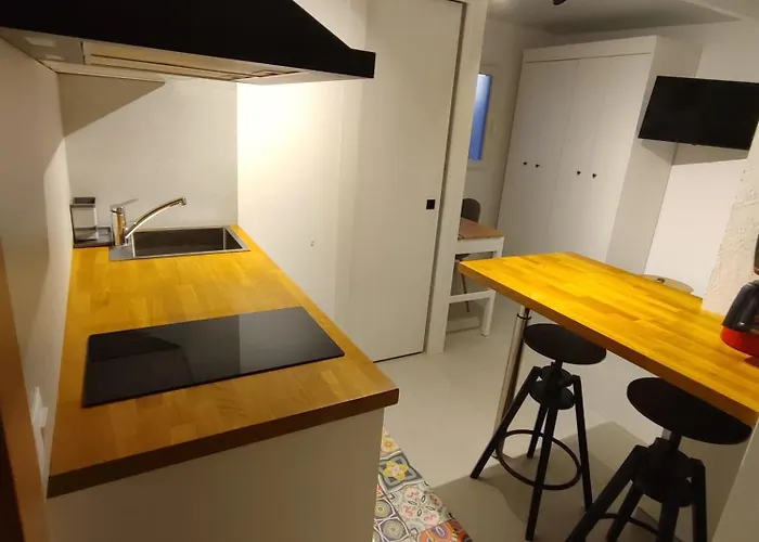 Apartament Арона