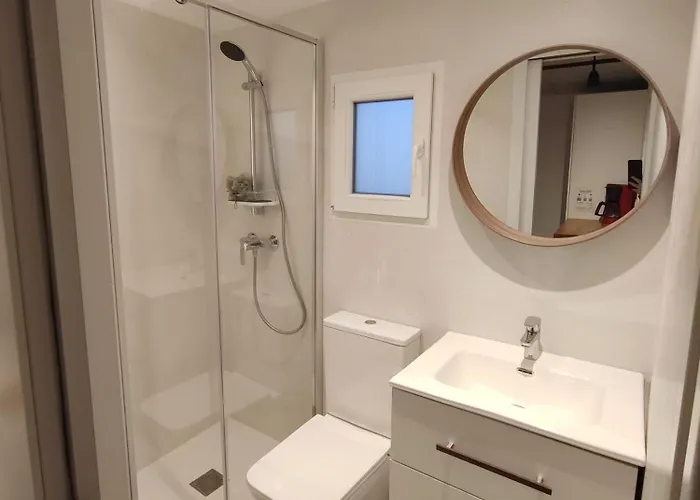 Apartament דירה ארונה